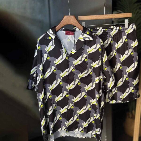 GUCCI Printed Silk Bowling Set