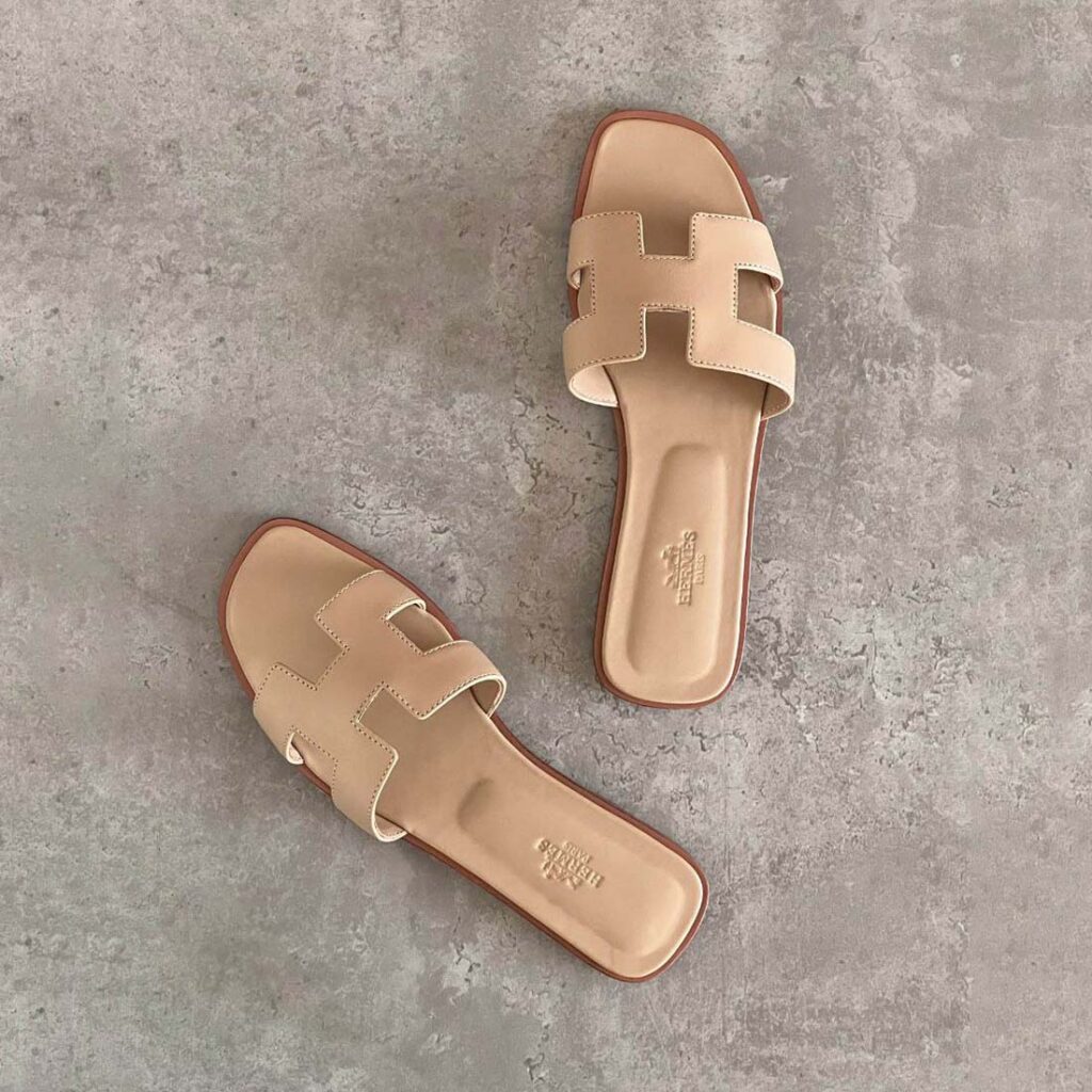 Hermès Beige Oran Flat Sandal