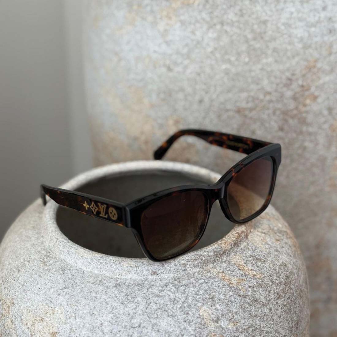 Louis Vuitton Monogram Frame Sunglasses