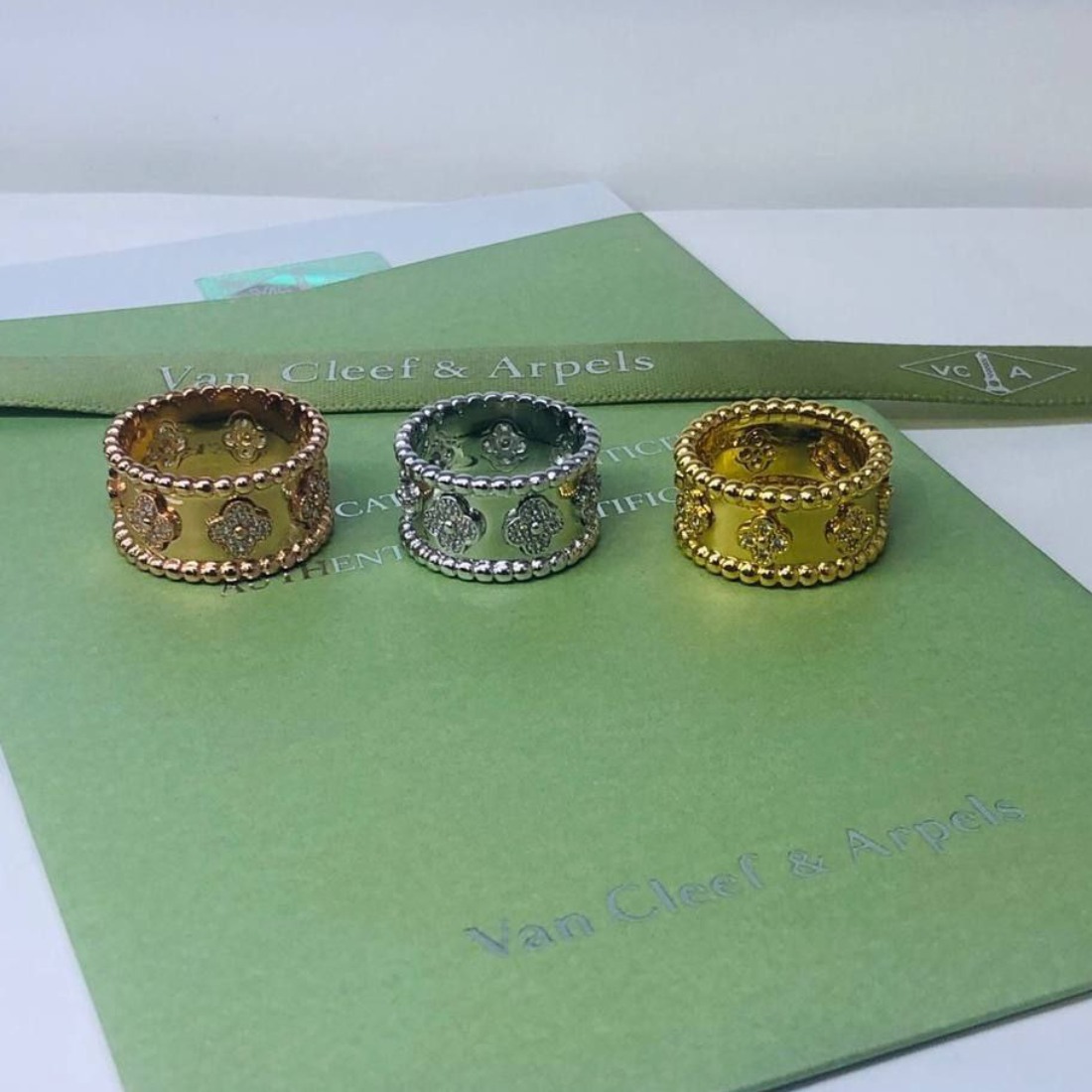 Van Cleef & Arpels Perlée Clovers Ring