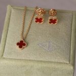 Van Cleef & Arpels Sweet Alhambra Set