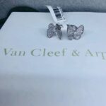 Van Cleef & Arpels Two Butterfly Between the Finger Ring