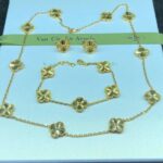 Van Cleef & Arpels Vintage Alhambra Set - Image 2