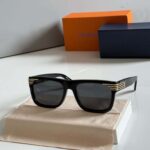 Louis Vuitton LV Slide Square Sunglasses S00