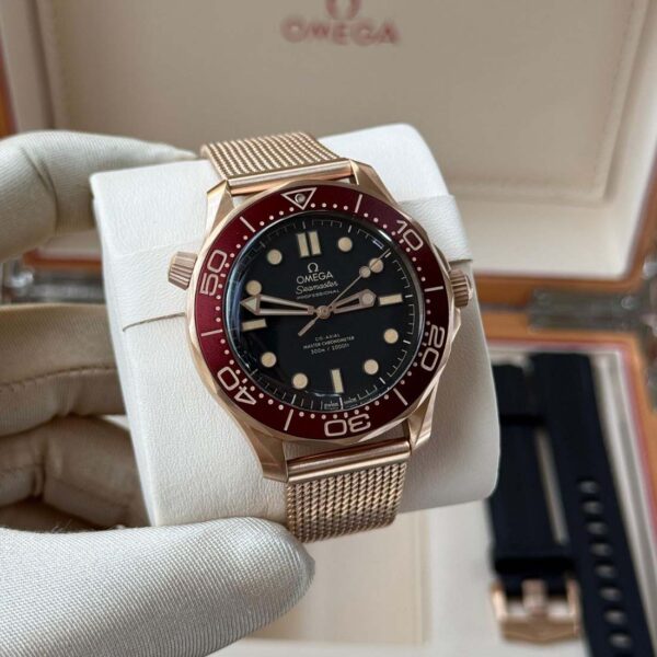 Omega Seamaster Diver 300M 007 Edition