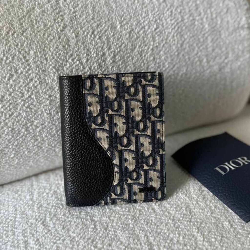 Dior Saddle Vertical Bifold Card Holder