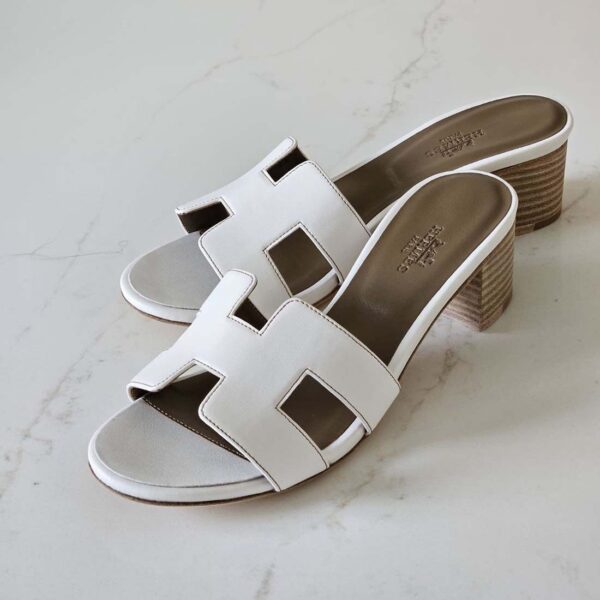 Hermès White Oasis Sandal - Image 2