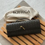 Bottega-Andiamo-Clutch-Black