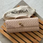 Bottega-Andiamo-Clutch-Blush-Pink