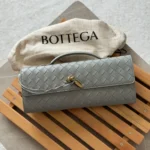Bottega-Andiamo-Clutch-Grey