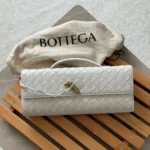 Bottega-Andiamo-Clutch-White
