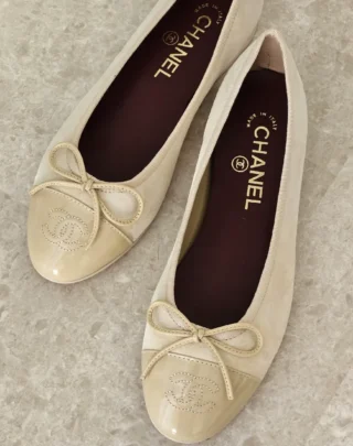 CHANEL Cap-Toe CC Ballet Flats in Suede & Patent Calfskin Beige