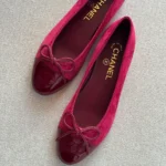 CHANEL Cap-Toe CC Ballet Flats in Suede & Patent Calfskin Crimson 2