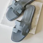 Hermes-Oran-Sandal-Hard-Leather-Dark-Grey-2