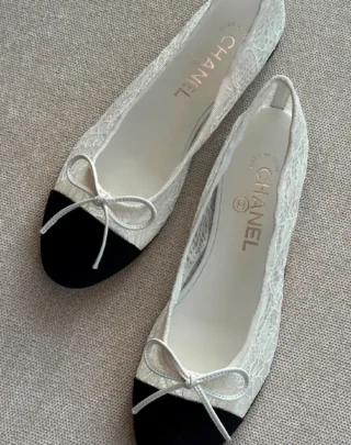 chanel lace Cap Toe Bow Flats White